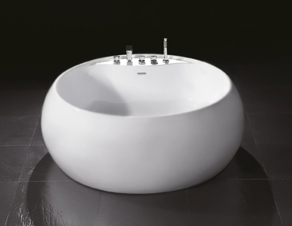 Акриловая ванна BelBagno BB30-1550 Акриловая ванна BelBagno BB30-1550