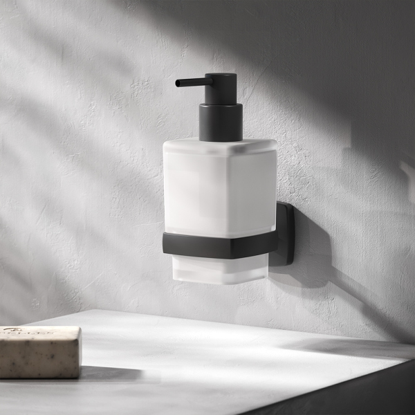 Стеклянный диспенсер для жидкого мыла с настенным держателем AM.PM Gem, A9036922