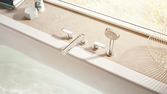 Смеситель Kludi Pure&Style 404250575 на борт ванны