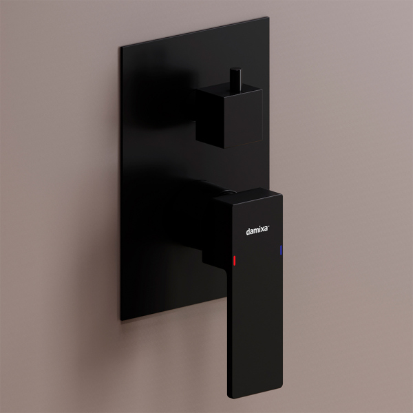 Смеситель для ванны и душа монтируемый в стену Damixa Gala, 537100300