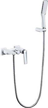 Смеситель Boheme Venturo 373-W для ванны с душем