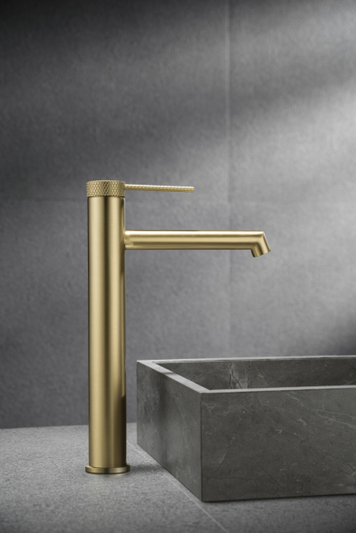 Смеситель для раковины Vincea VBF-2RM2BG однорычажный, брашированное золото