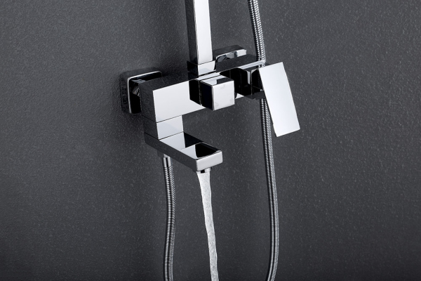 Душевая стойка ABBER Daheim AF8216L с изливом, хром